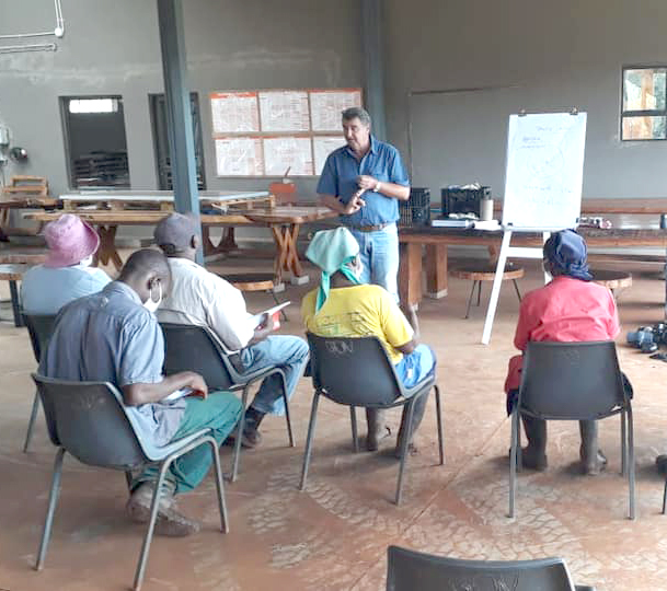 Hannes du Plessis, Mapierhan Academy Training class